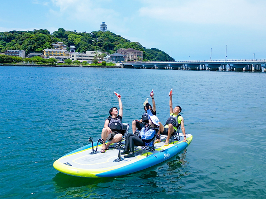 フィエスタの上で乾杯するお客様